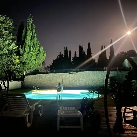 Prázdninový dům De Maison Et Piscine Dans Un Domaine Viticole